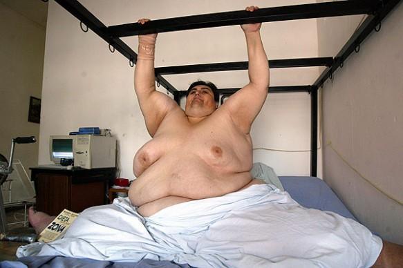 8.-Manuel-Uribe-400-lbs.