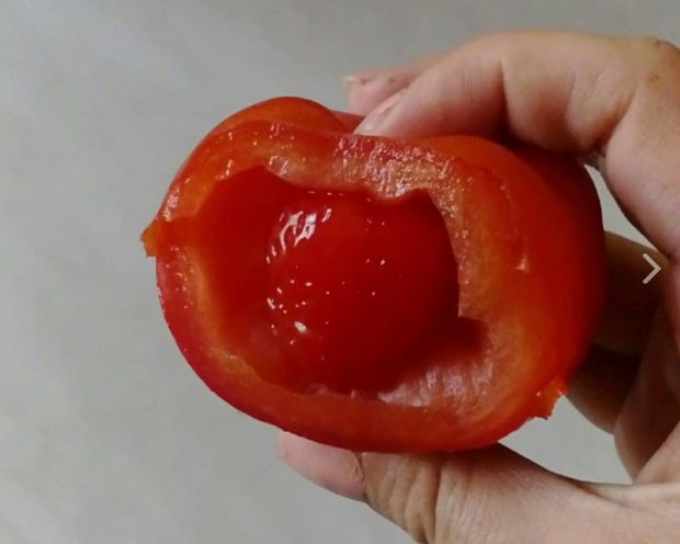 домат